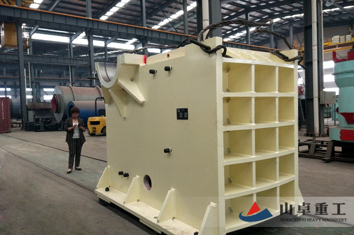 PE顎(è)式(shì)破碎機廠家